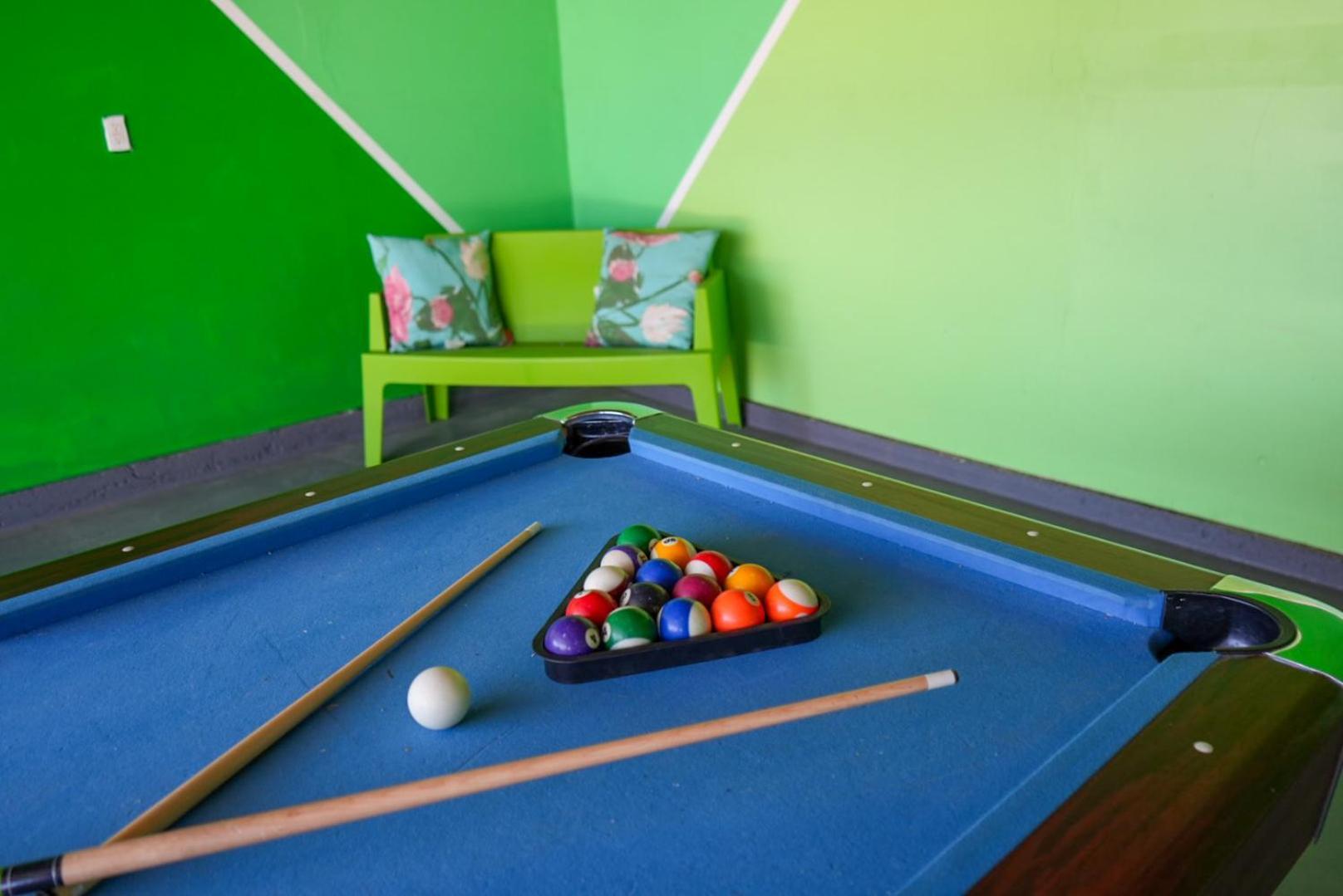 The Pink Cactus - Desert Retreat - Luxe Pool, Golf & Game Room Indio Buitenkant foto